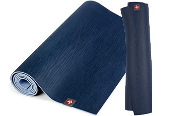 Manduka eKO Superlite Yoga Mat for Travel - 71 x 24, Leaf Green